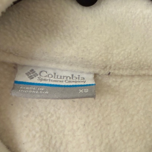 Columbia Women’s  Soft White Fleece Jacket - XS - Picture 4 of 5